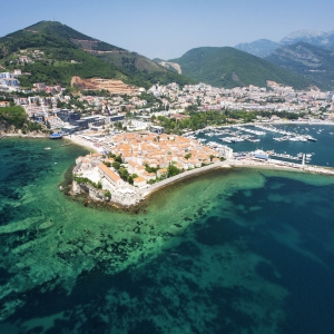 Die-Altstadt-von-Budva-Montenegro-iStock-170148645