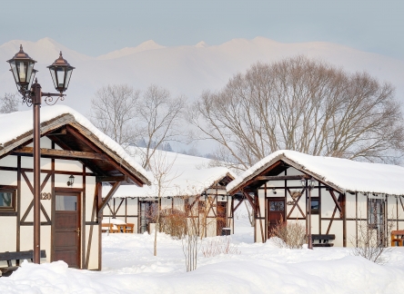 exterior-winter_1_24788698560_o