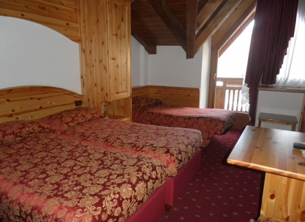 folgarida-hotel-almazzago-room