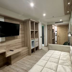 Panoramic room_8