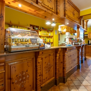 bar3
