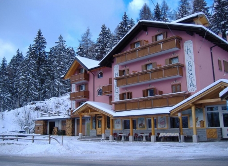 La Roccia_front_02
