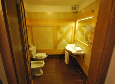 bagno-in-legno-1400x937