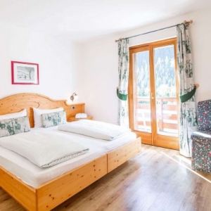 Comfort-hotel-salvan-web-14_1920x1100-550x403