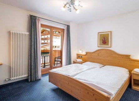 Comfort-hotel-salvan-web-21_1920x1100-550x403
