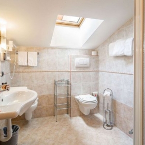 Comfort-hotel-salvan-web-5_1920x1100-550x403