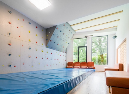csm_boulderwand-nockresort-bad-kleinkirchheim-01_92a62983c7