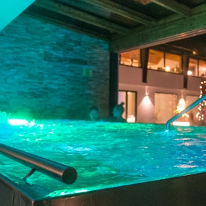 csm_whirlpool-wellnesshotel-bad-kleinkirchheim-01_a7eb8f2972