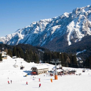 school-ski-trips-madonna-di-campiglio-italy-05