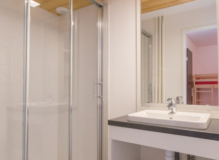 residence-vallee-blanche-2-alpes-st4-sdb3