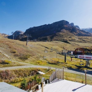 rond_point_des_pistes_c180_6b_tignes_agence_by_roc_blanc