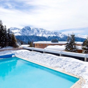 chamrousse-domaine-arselle-piscine-1-189