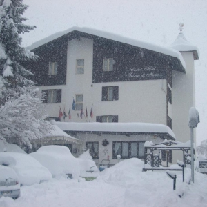 Pinzolo chalet-fiocco-di-neve_TP230956